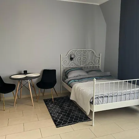 Apartment Apartament Przy Parku Chopina *